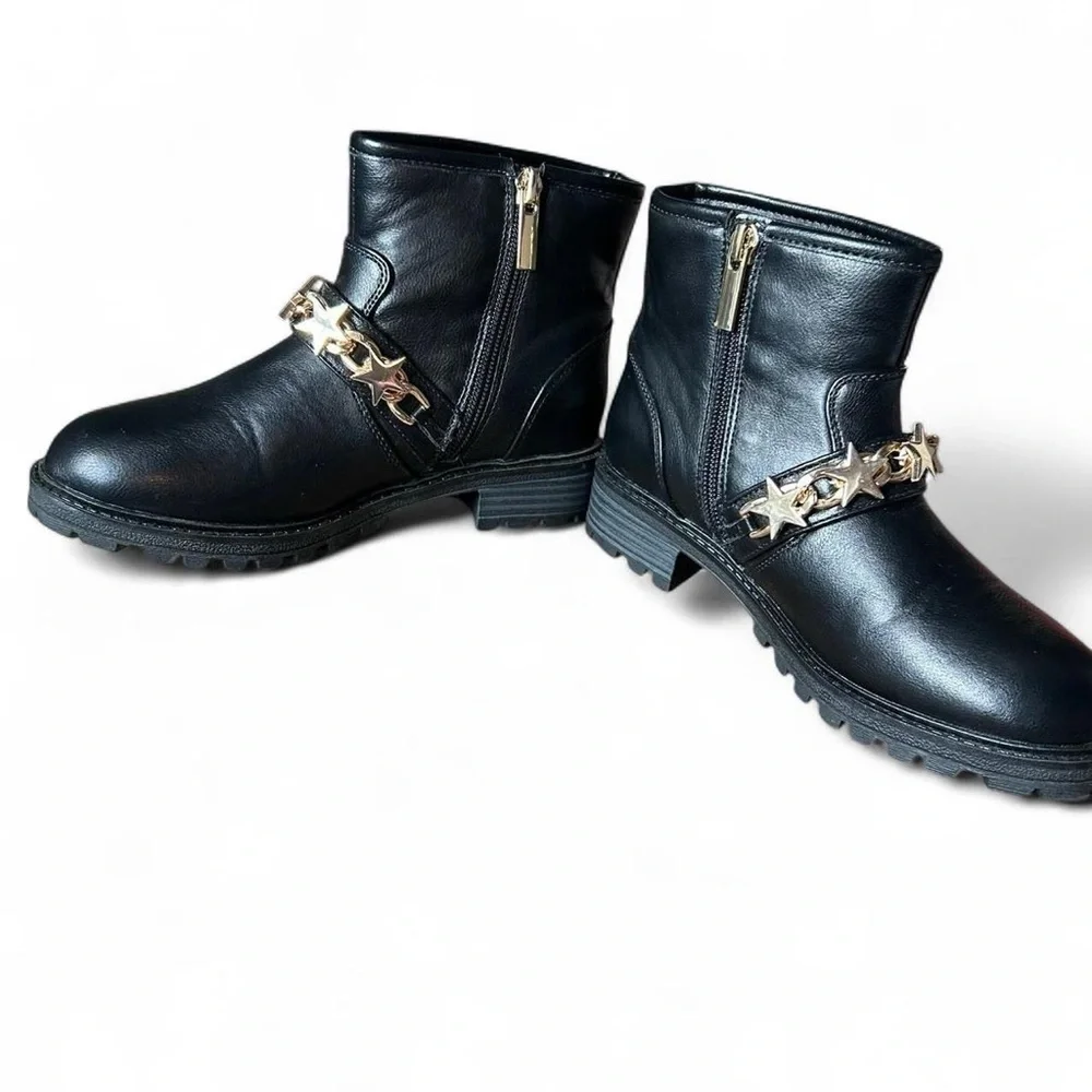 Kidpik Girls’ Moto Boots – Size 1 – Leather with Star Chain Detail